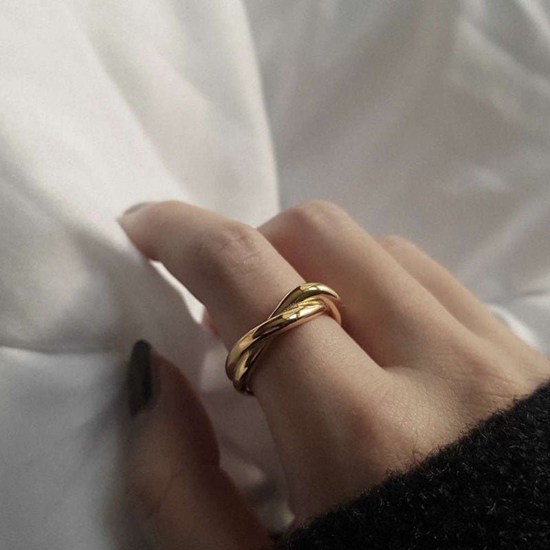 Viola Gold Ring